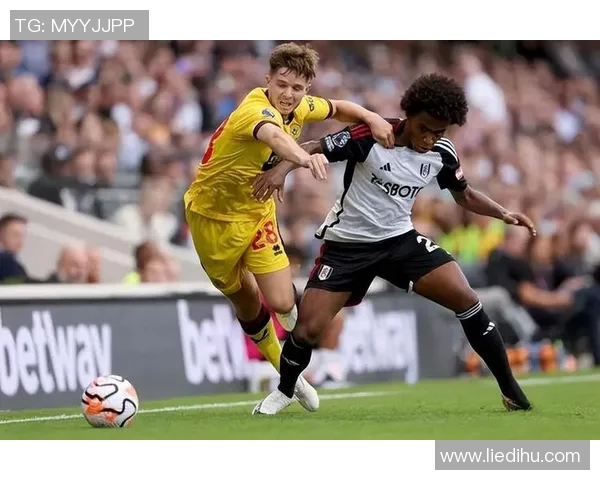 主力中卫转会传闻引发各方猜测 多支豪门球队争夺激烈