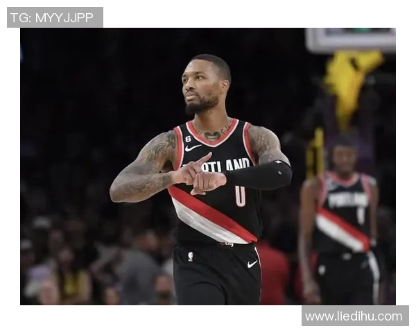 突发！利拉德宣布将离队，球迷不舍告别